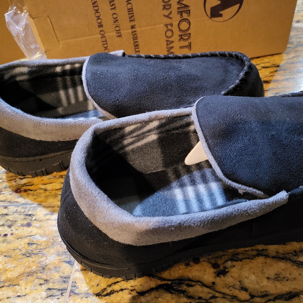 NEW Cozy & Comfort Memory Foam Slippers – Size 8
